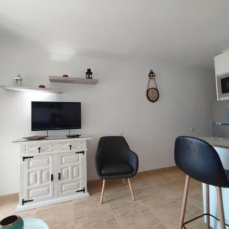 Near Jumbo Maspalomas (Gran Canaria)